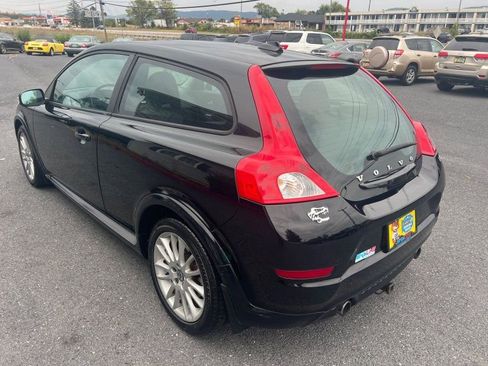Used 2011 Volvo C30 T5 R-Design image 6