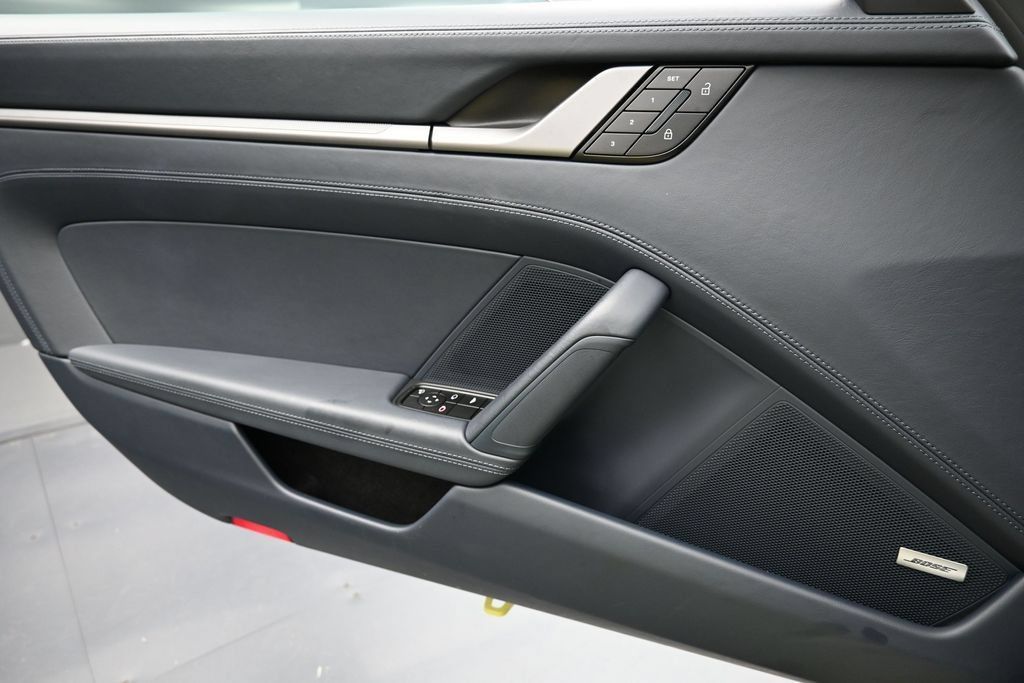 Certified 2025 Porsche 911 Carrera RWD image 23