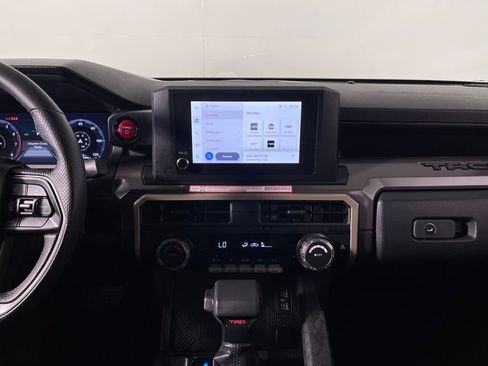 Certified 2025 Toyota Tacoma TRD Off-Road image 15