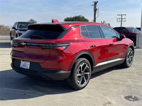 New 2026 Chevrolet Equinox EV LT image 5