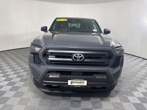 Used 2025 Toyota Tacoma SR5 image 8
