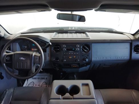 Used 2014 Ford F550 4x4 Crew Cab Super Duty image 22