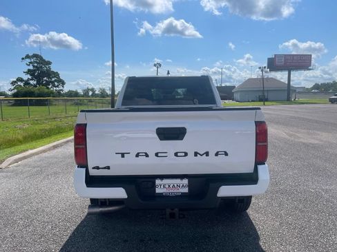 New 2026 Toyota Tacoma SR5 AWD/4WD image 6