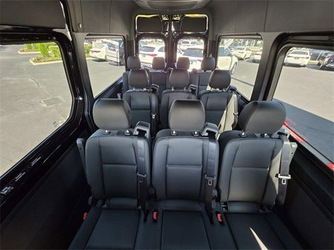 New 2025 Mercedes-Benz Sprinter 2500 image 9