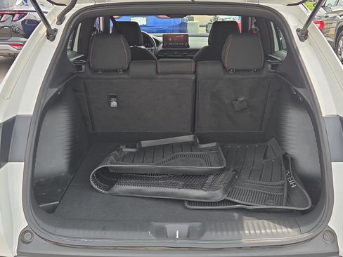 Used 2024 Honda HR-V Sport image 4