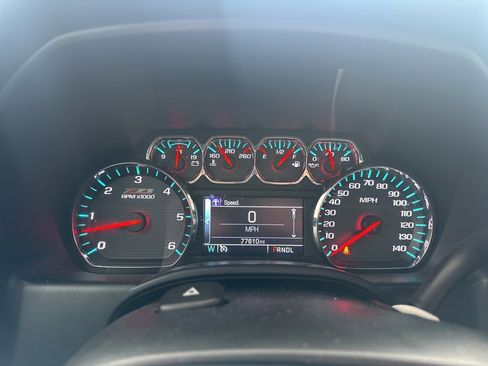 Used 2018 Chevrolet Silverado 1500 LT w/ Redline Edition image 10