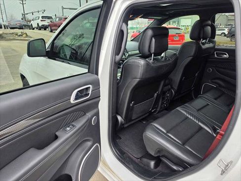 Used 2019 Jeep Grand Cherokee Trackhawk AWD/4WD image 16