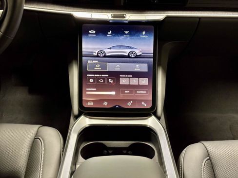 Used 2024 Lucid Air Touring AWD/4WD image 29