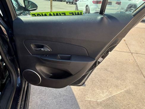 Used 2015 Chevrolet Cruze LT FWD image 15