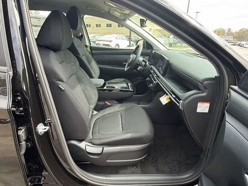 New 2026 Hyundai Tucson Blue SE image 13