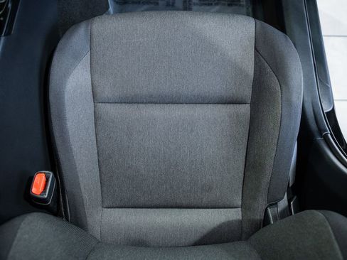 Used 2025 Toyota Camry LE image 29