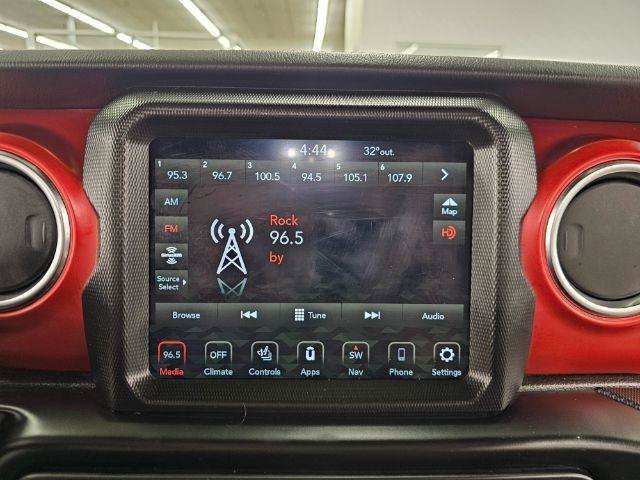 Used 2022 Jeep Gladiator Rubicon w/ Cold Weather Group AWD/4WD image 16
