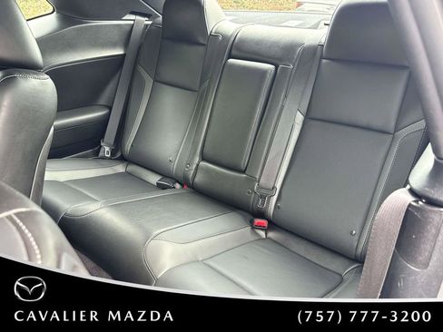 Used 2018 Dodge Challenger R/T Plus RWD image 15