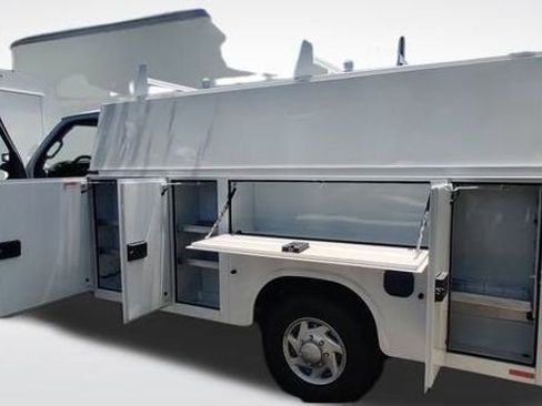 New 2025 Ford E-350 and Econoline 350 Super Duty w/ Power Equipment Group image 8