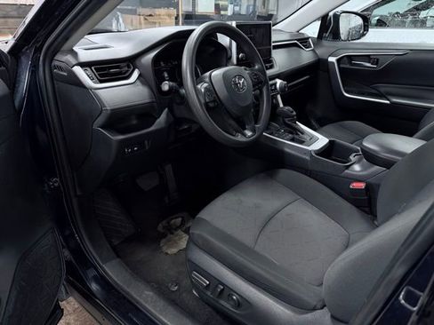 Used 2024 Toyota RAV4 XLE AWD/4WD image 18