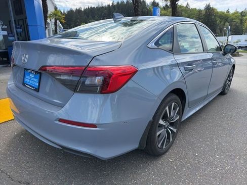 Used 2024 Honda Civic EX image 10