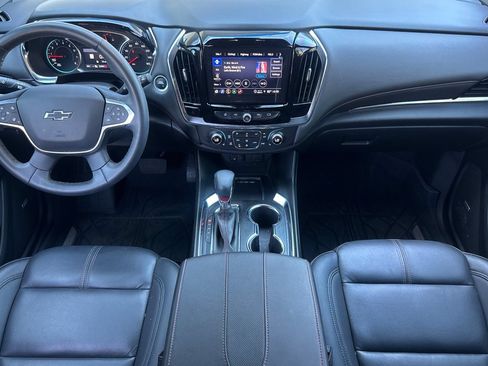 Used 2023 Chevrolet Traverse RS AWD/4WD image 16