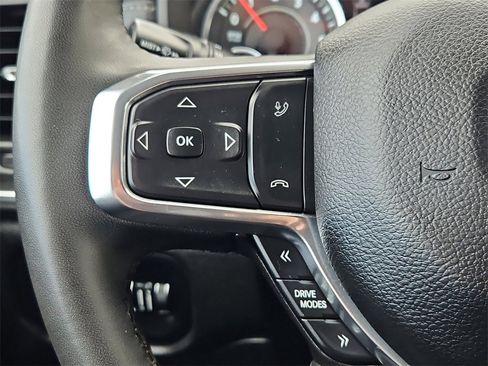 Used 2025 RAM 1500 Laramie image 27