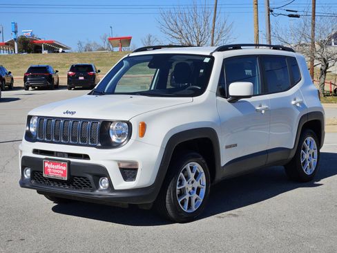 Used 2021 Jeep Renegade Latitude image 3