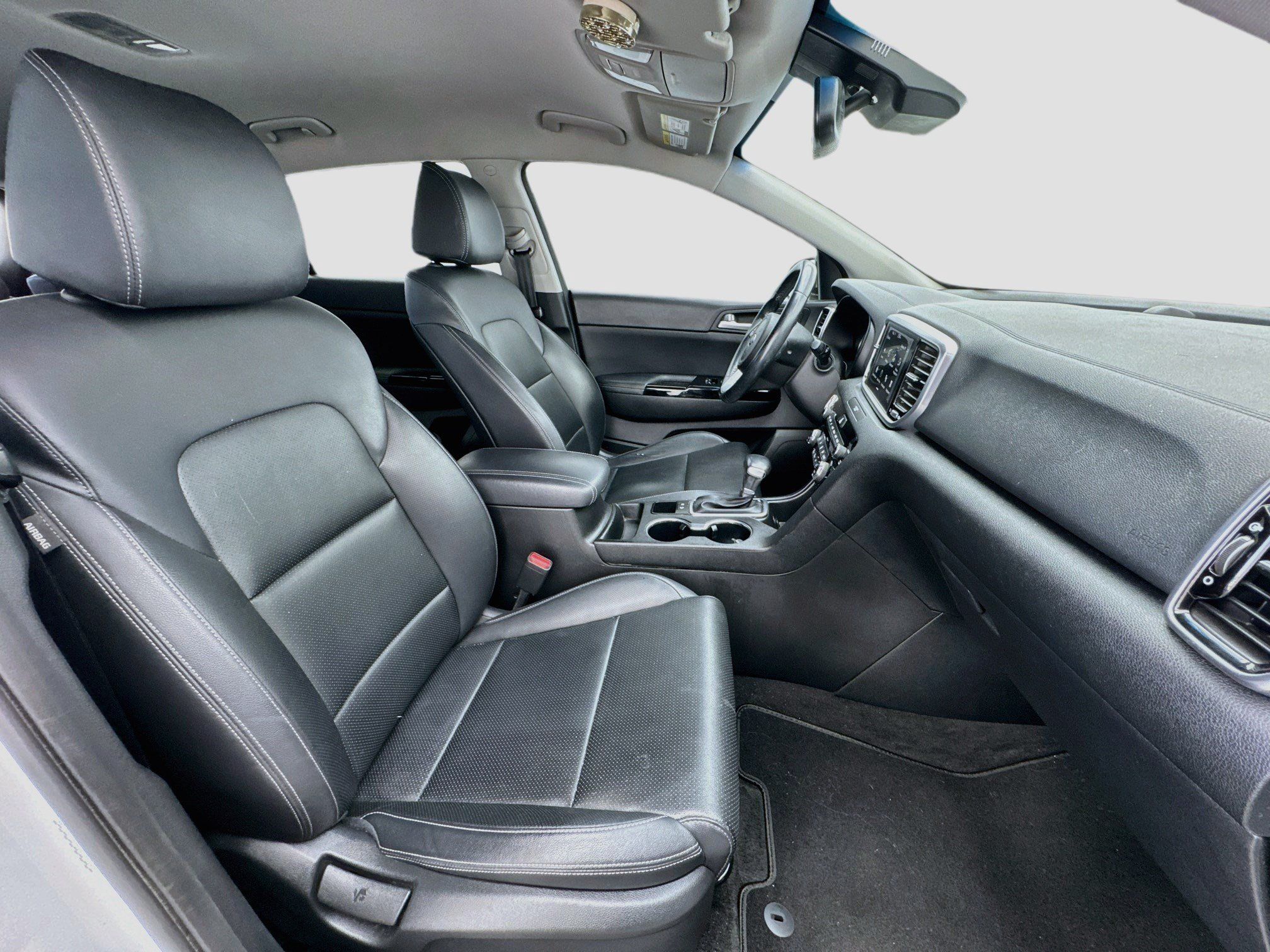 Used 2020 Kia Sportage EX w/ Paint Protection Package FWD image 19