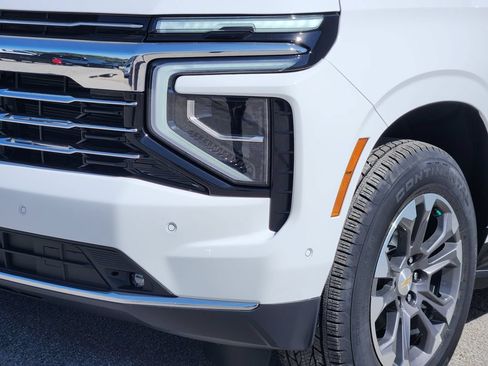 New 2026 Chevrolet Suburban LT w/ Comfort Package RWD image 6