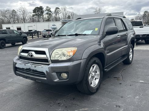 Used 2008 Toyota 4Runner SR5 image 4