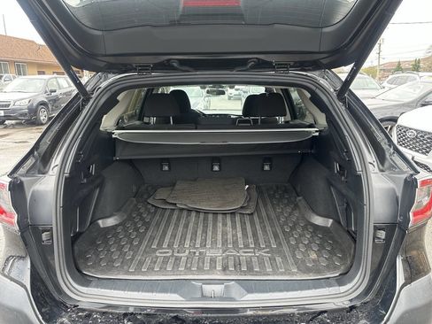 Used 2022 Subaru Outback Premium AWD/4WD image 5