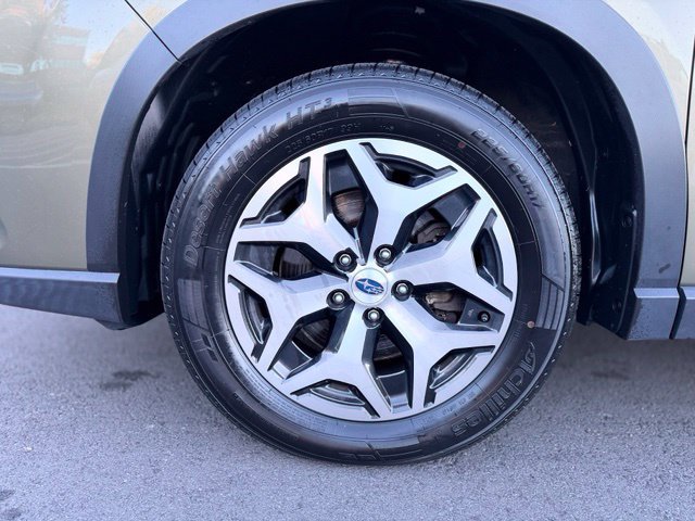 Used 2022 Subaru Forester Premium AWD/4WD image 26