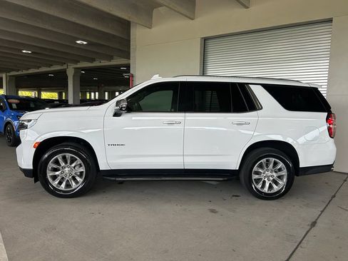 Used 2022 Chevrolet Tahoe Premier w/ Premium Package 2 RWD image 8