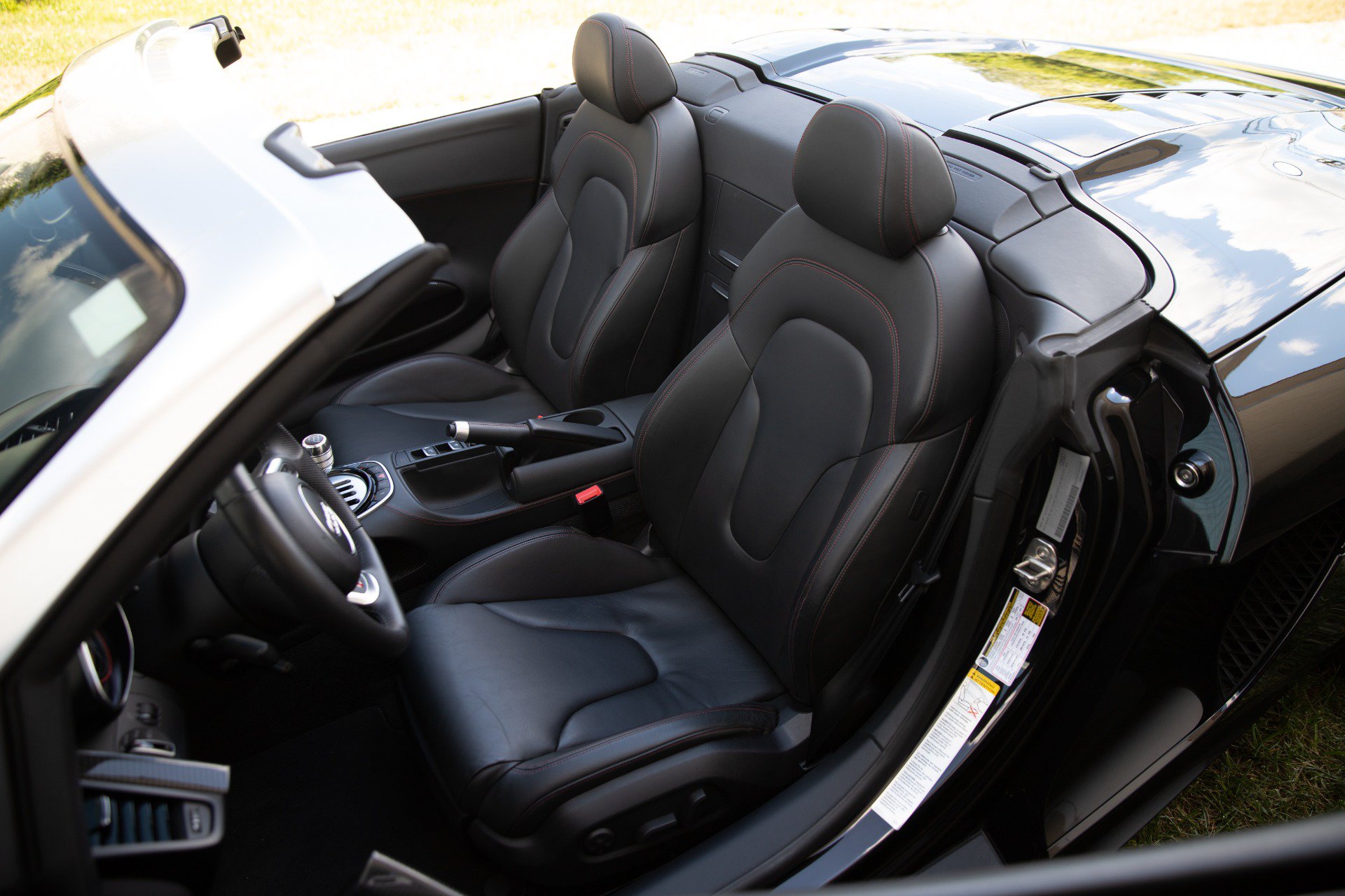 Used 2014 Audi R8 V10 AWD/4WD image 2