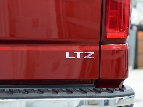 Used 2023 Chevrolet Silverado 1500 LTZ w/ LTZ Premium Package image 23
