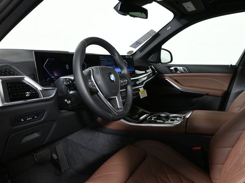 New 2026 BMW X5 xDrive40i w/ Climate Comfort Package image 15