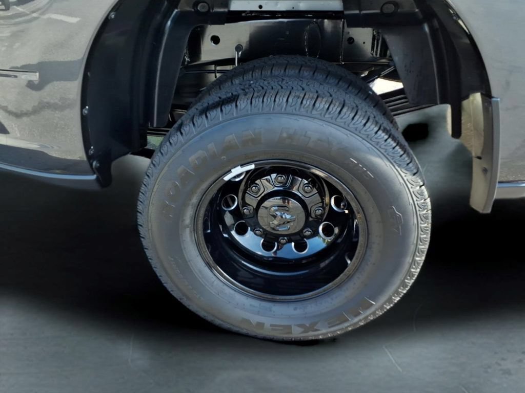 New 2027 RAM 3500 Big Horn AWD/4WD image 10