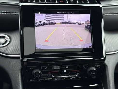 New 2025 Jeep Grand Cherokee L Altitude image 19