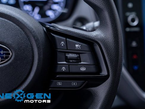 Used 2024 Subaru Crosstrek 2.0i Premium image 18