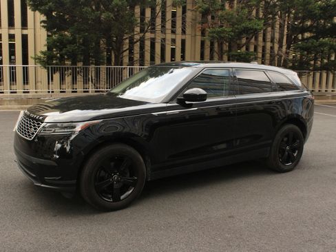 Used 2020 Land Rover Range Rover Velar S AWD/4WD image 12