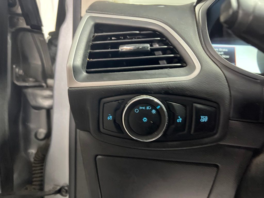 Used 2023 Ford Edge SEL AWD/4WD image 23