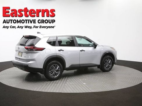 Used 2024 Nissan Rogue S AWD/4WD image 43