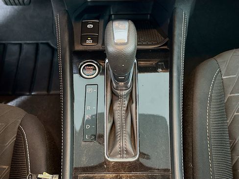 Used 2024 Nissan Kicks SV image 23