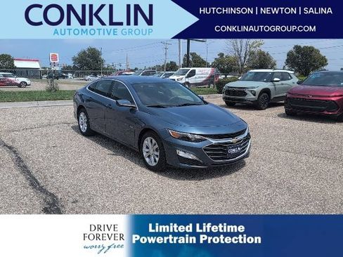 Used 2024 Chevrolet Malibu LT FWD image 1