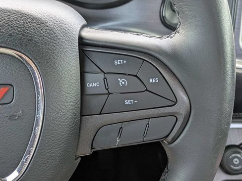Used 2018 Dodge Challenger SXT RWD image 28