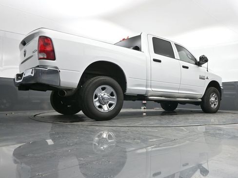 Used 2018 RAM 2500 Tradesman w/ Chrome Appearance Group image 42