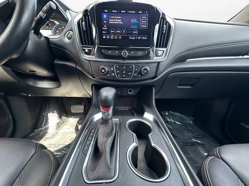 Used 2023 Chevrolet Traverse RS AWD/4WD image 12