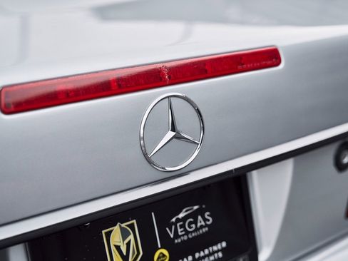 Used 2002 Mercedes-Benz SL 500 w/ SL2 Option Pkg image 11