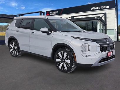 New 2025 Mitsubishi Outlander SE