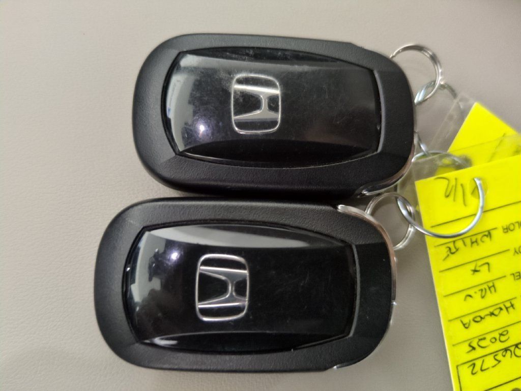 Certified 2025 Honda HR-V LX image 33