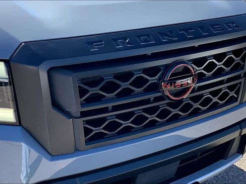 Used 2024 Nissan Frontier PRO-4X w/ Off-Road Protection Package image 29