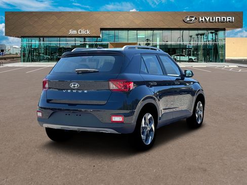New 2026 Hyundai Venue SEL FWD image 7