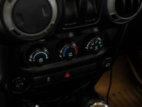 Used 2013 Jeep Wrangler Sport image 24