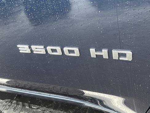 Used 2021 Chevrolet Silverado 3500 LTZ w/ LTZ Premium Package image 9